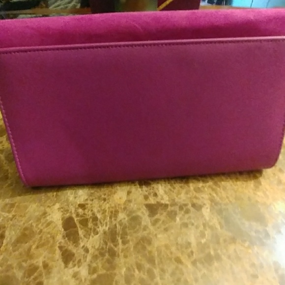 Cluch - Picture 2 of 5